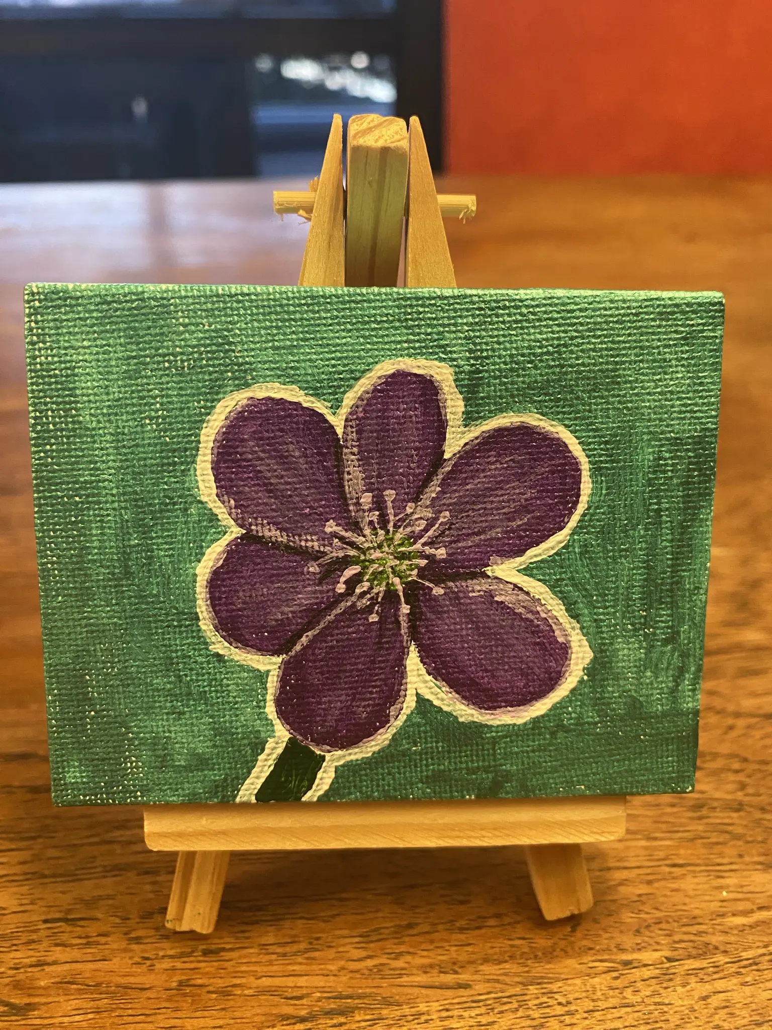 A hepatica flower I drew with acrylic paint. 
